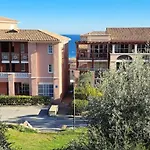 Cap Esterel Climatise Vue Partielle * Saint-Raphael (Var)