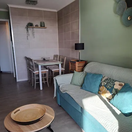 Apartment Cap Esterel Climatise Vue Partielle Saint-Raphael (Var)