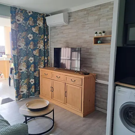 Cap Esterel Climatise Vue Partielle Apartman